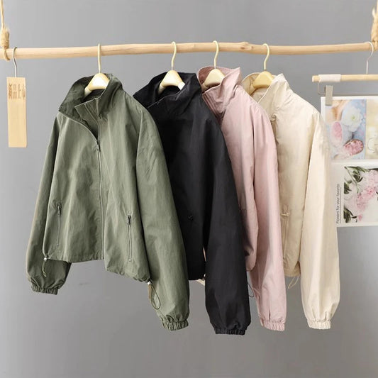 Minimalist Zip-Up Jacket for Everyday Style