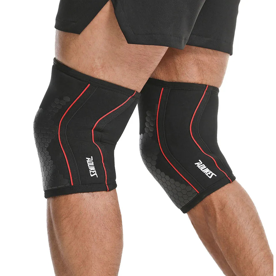 AOLIKES 1 Pair 7MM Knee Sleeves Support Injury Recovery - Neoprene Knee Brace Knee Support for Squats, Running & Gym Workout